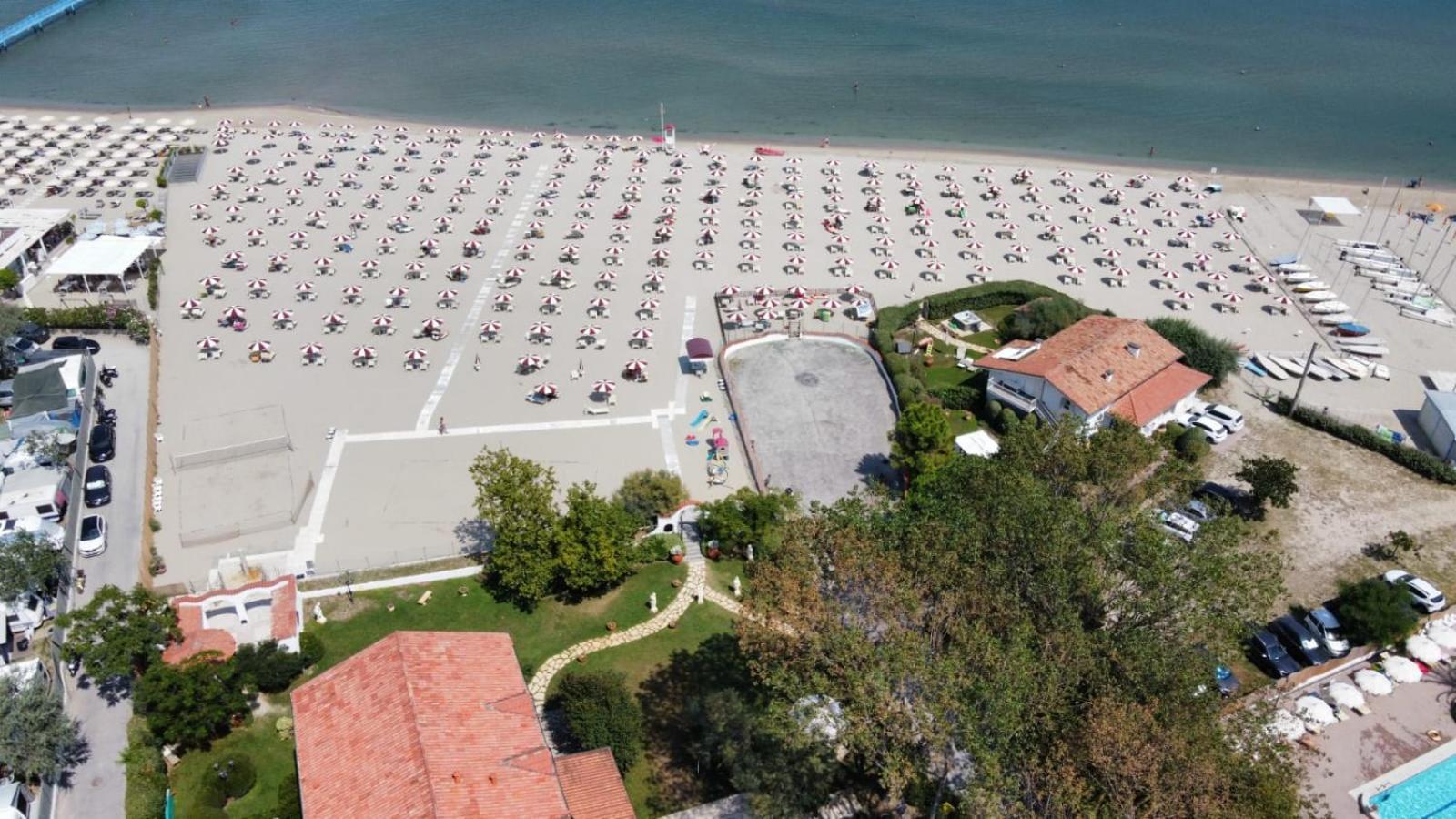 Hotel Locanda Delle Dune Bellaria-Igea Marina Buitenkant foto